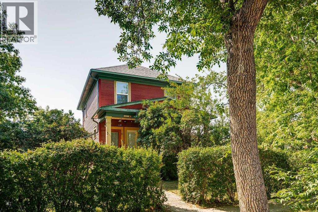 831 4a Street Ne Property Photo 1