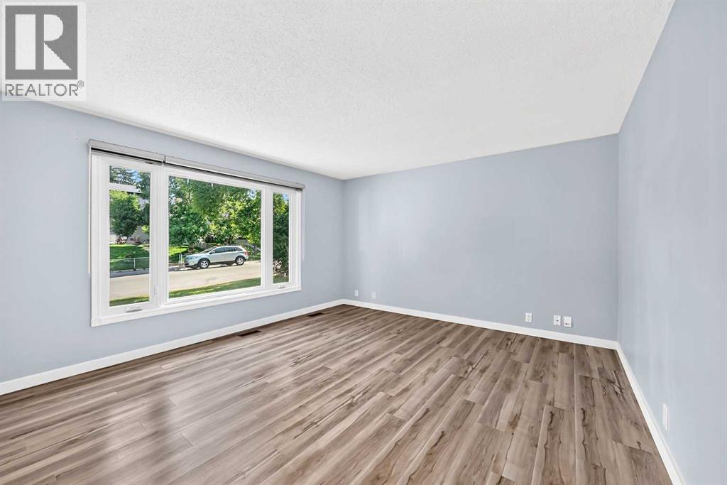 32 Macewan Park Link Nw Property Photo 8