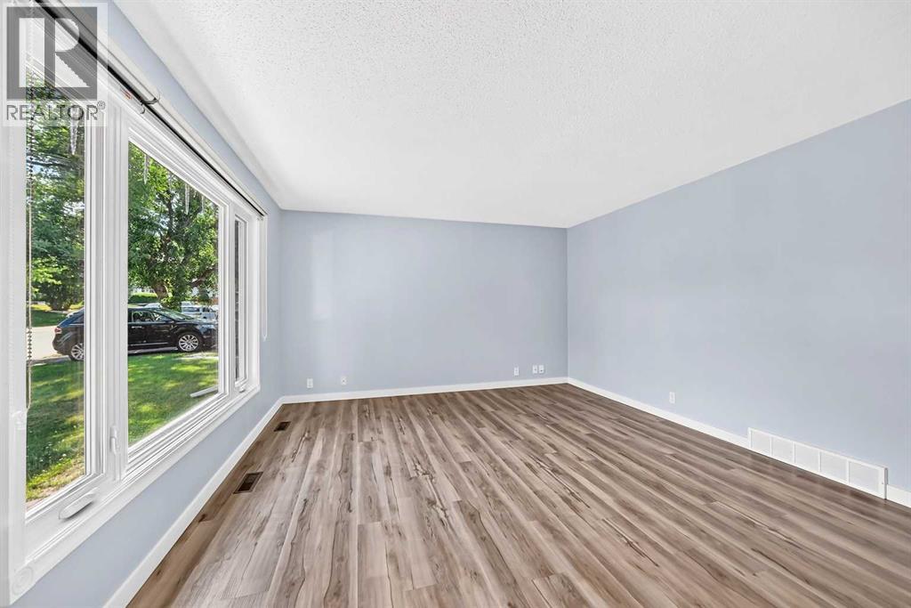 32 Macewan Park Link Nw Property Photo 9