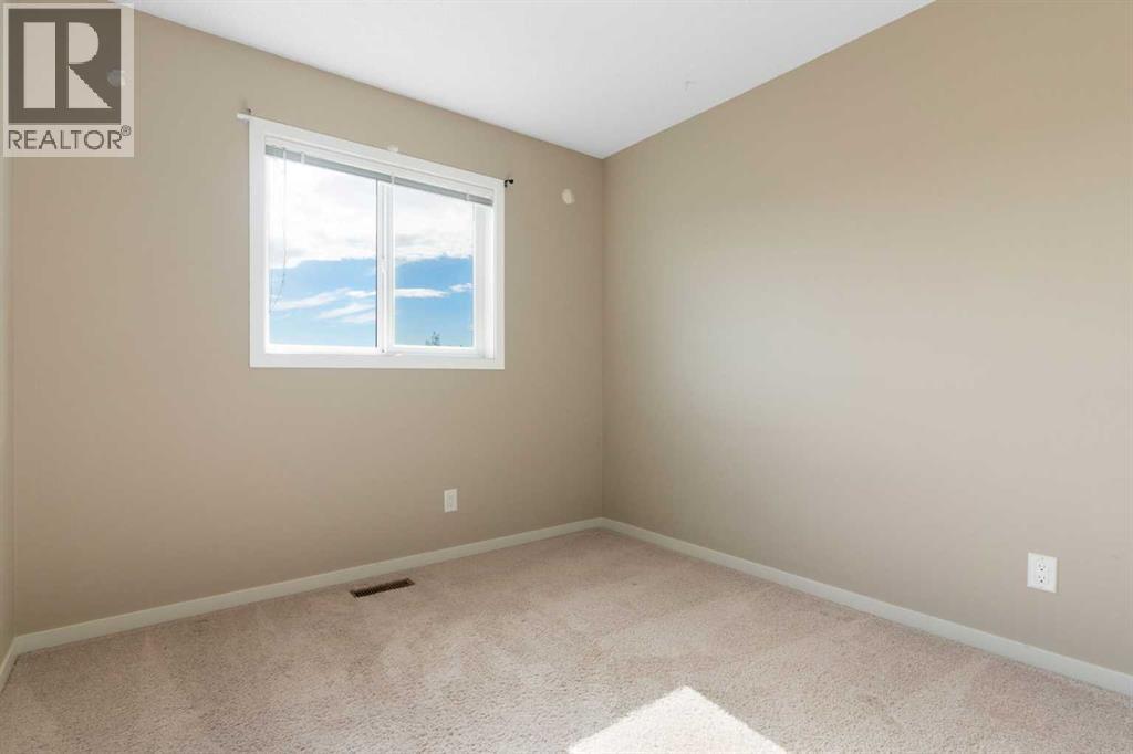 638 River Heights Crescent Property Photo 28