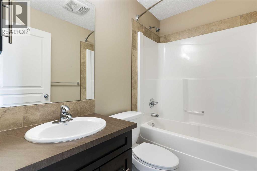 638 River Heights Crescent Property Photo 34