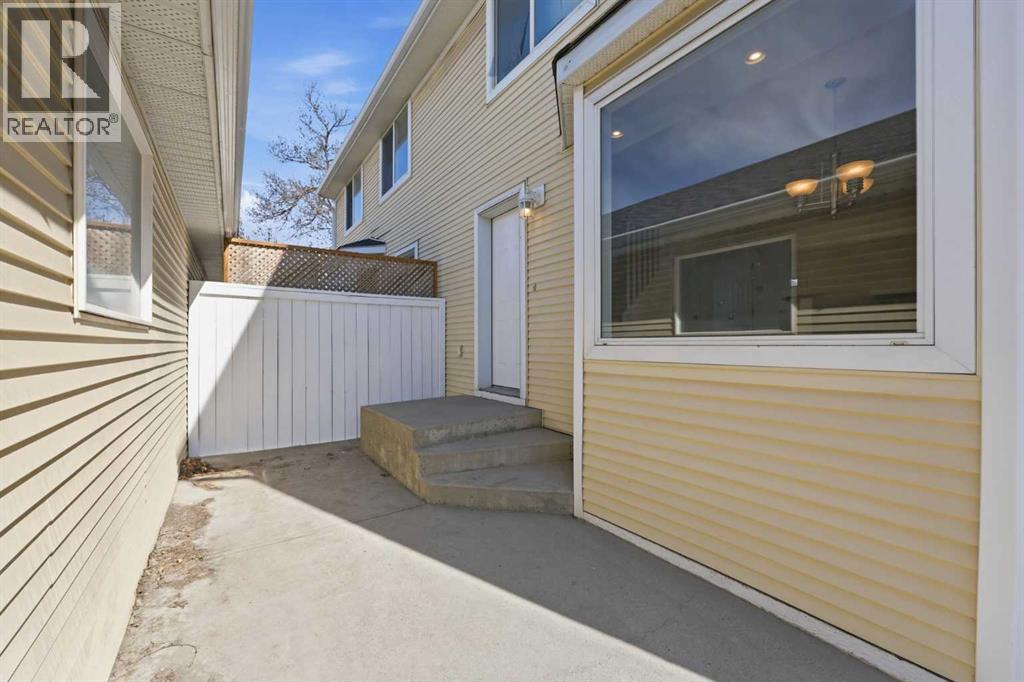 172 Somme Manor Sw Property Photo 32