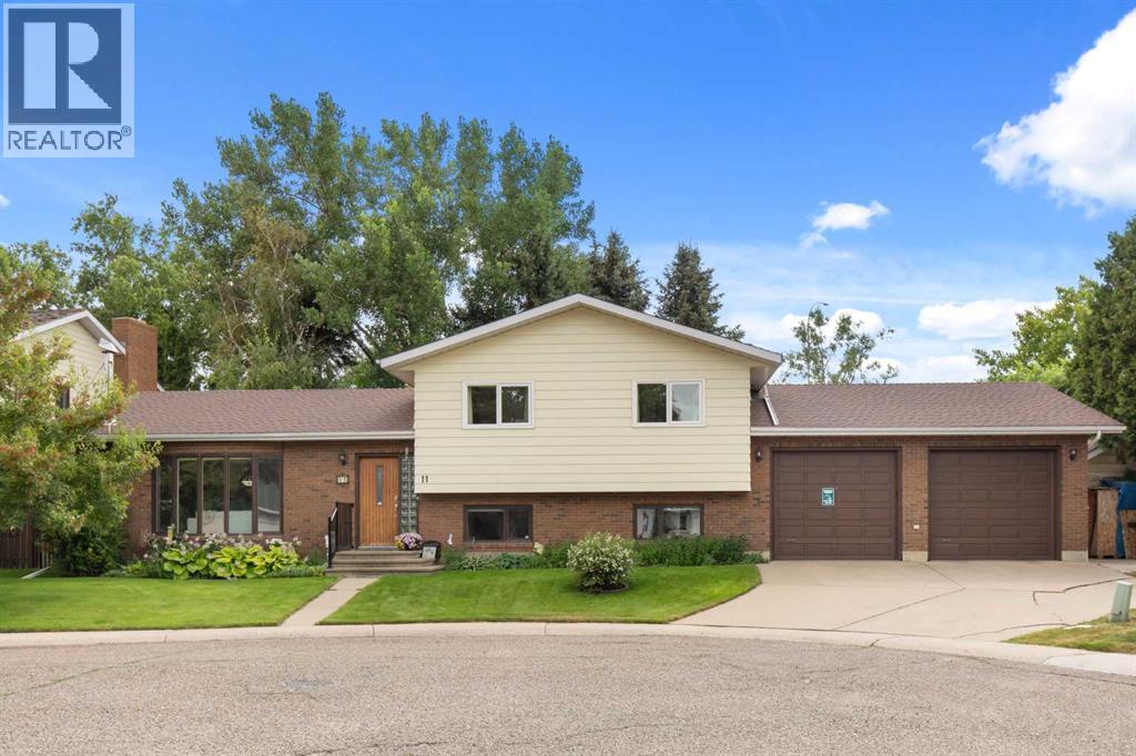 11 Greenwood Court SW