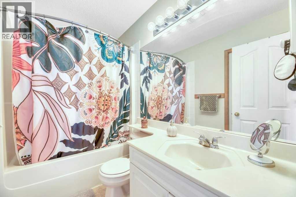 118 Tarington Close Ne Property Photo 29