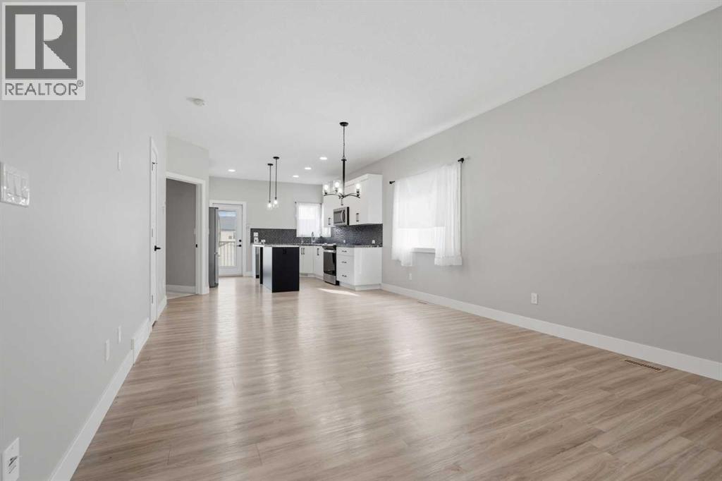 11 Ian Way Property Photo 10