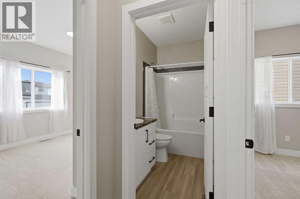 11 Ian Way Property Photo 24