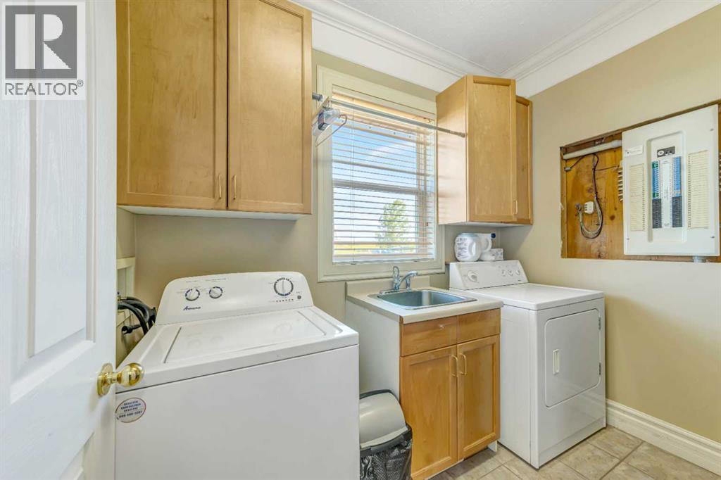 407 1 Avenue Nw Property Photo 17