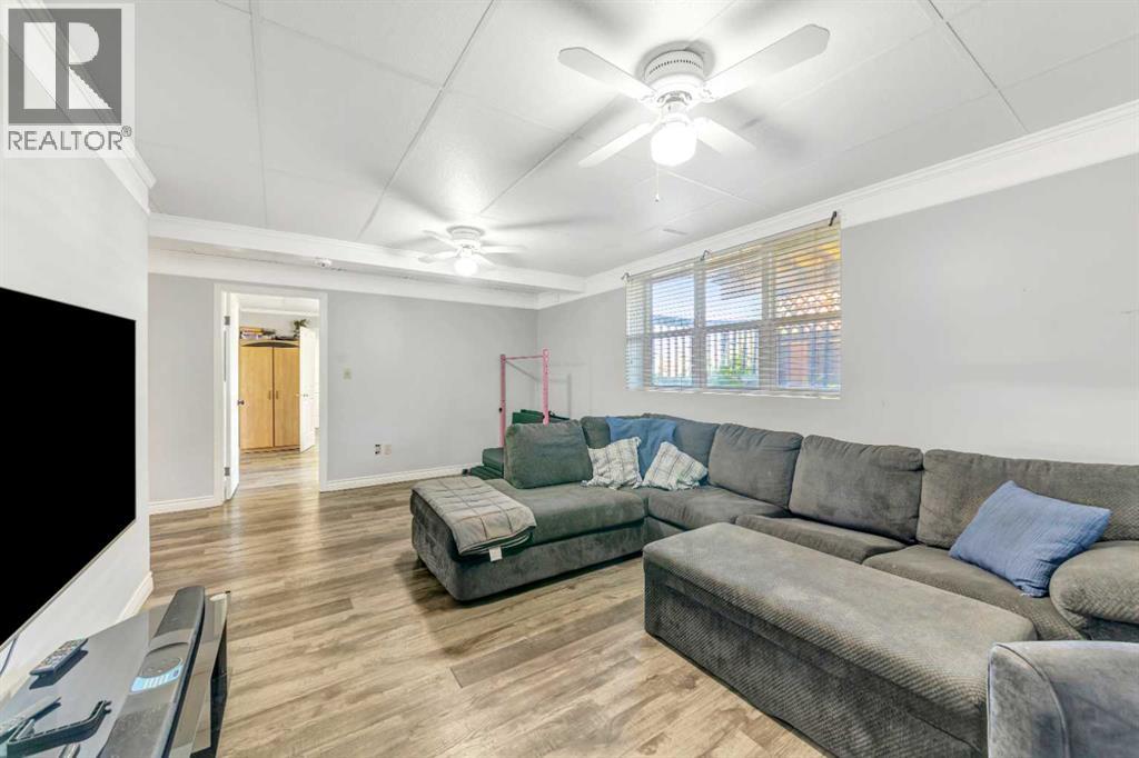 407 1 Avenue Nw Property Photo 27