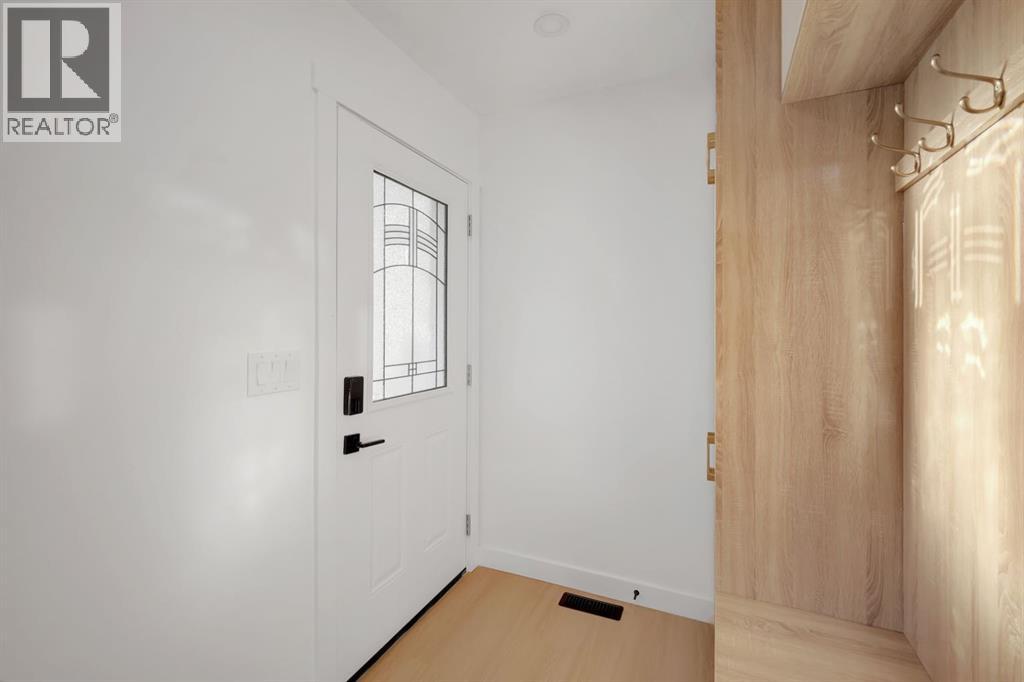 1174 Abbeydale Drive Ne Property Photo 4