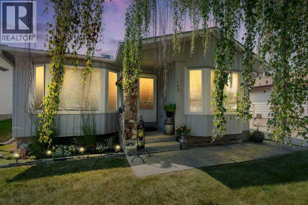 163 Woodburn Crescent Property Photo 1