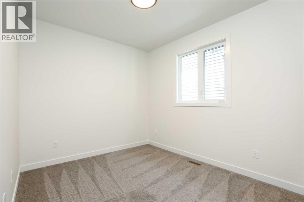 562 Malahat Green W Property Photo 15