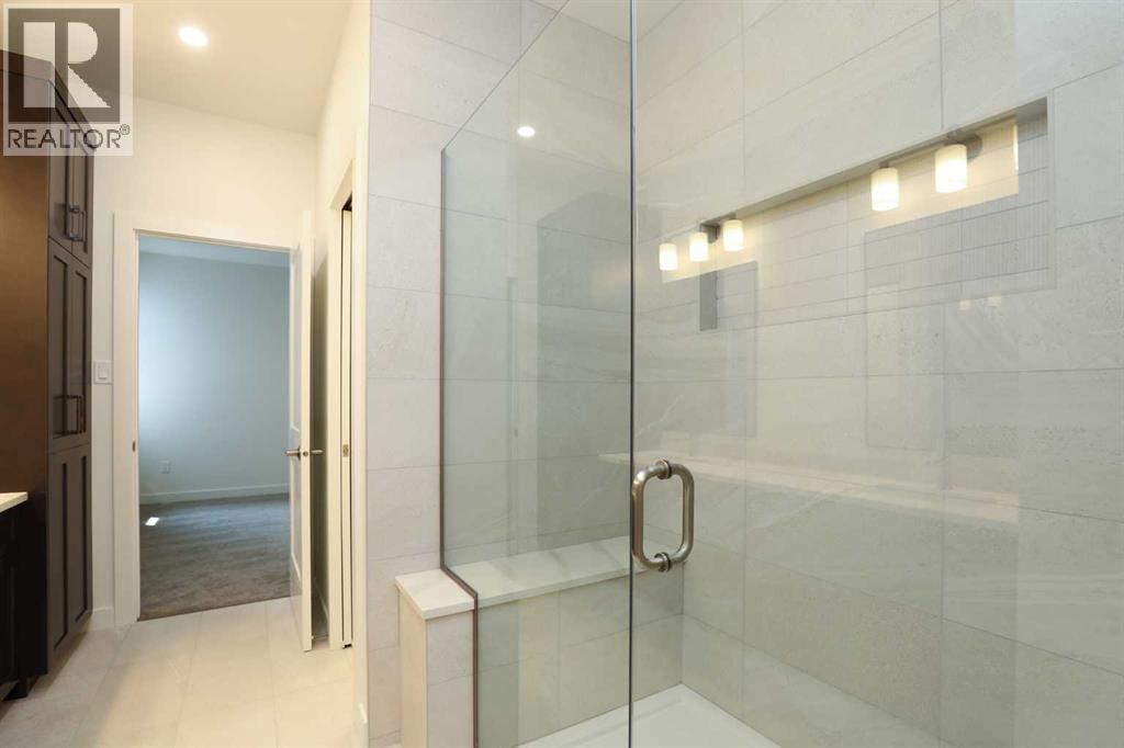 562 Malahat Green W Property Photo 23