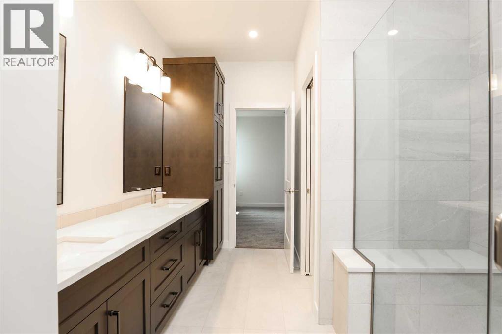 562 Malahat Green W Property Photo 24