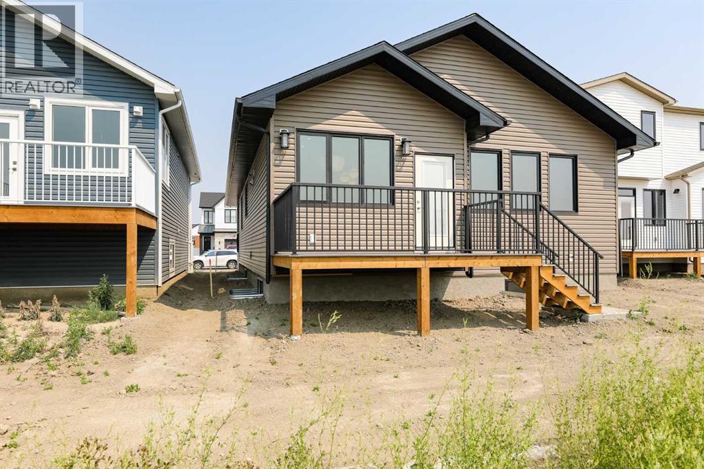 562 Malahat Green W Property Photo 28