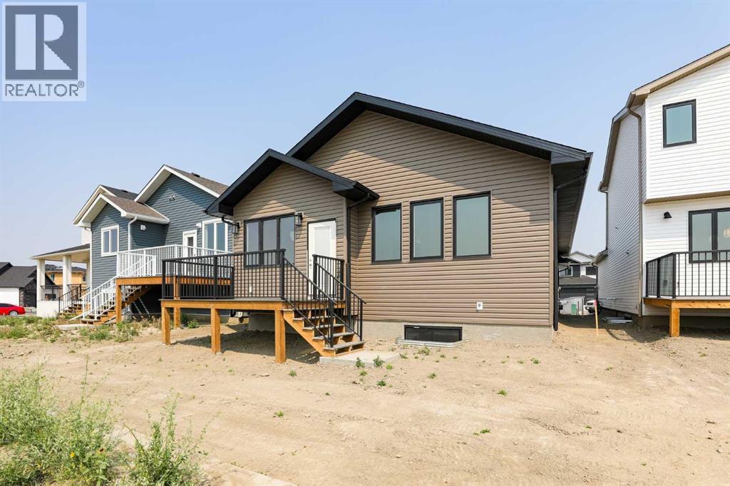 562 Malahat Green W Property Photo 30