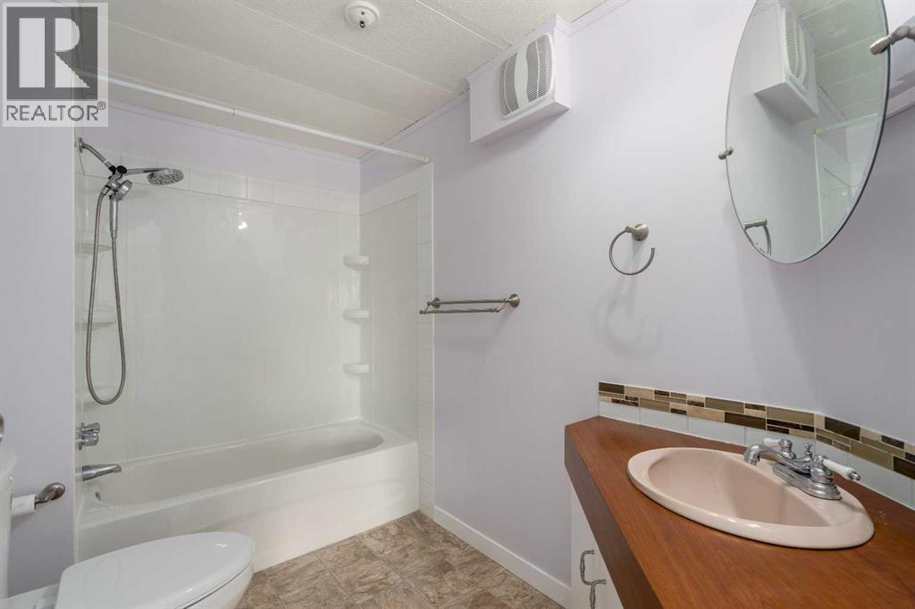 34 Burroughs Place Ne Property Photo 12