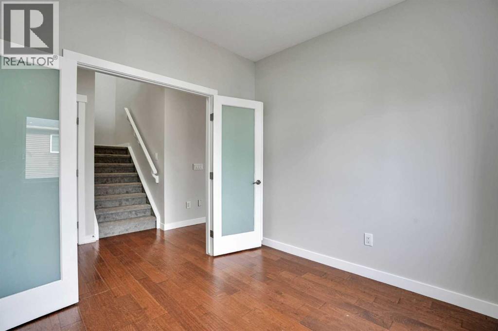 368 Nolanhurst Crescent Nw Property Photo 4