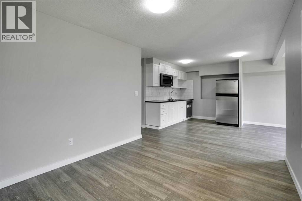 368 Nolanhurst Crescent Nw Property Photo 12
