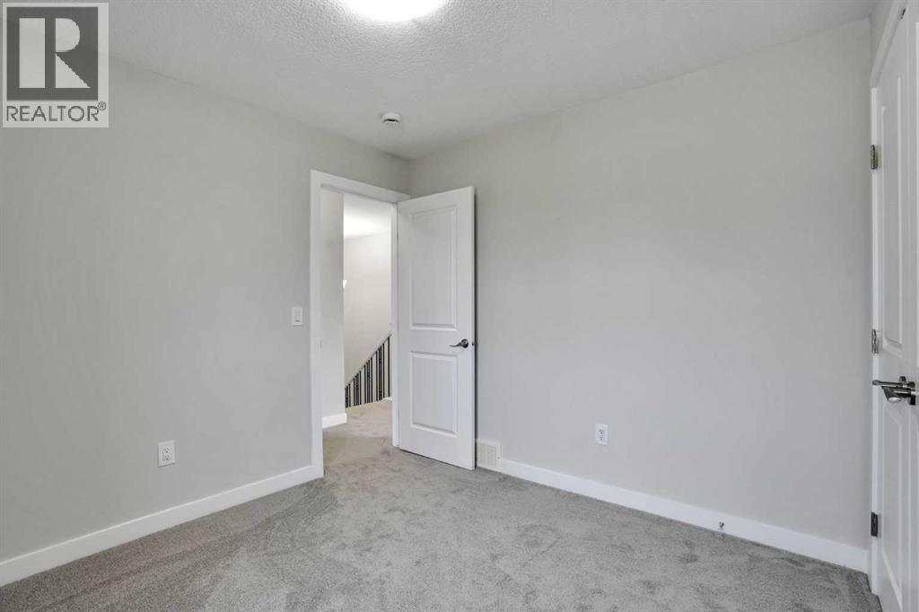 368 Nolanhurst Crescent Nw Property Photo 17