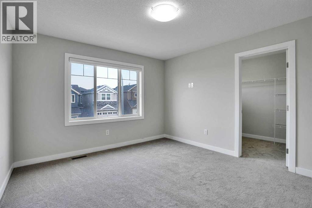 368 Nolanhurst Crescent Nw Property Photo 19