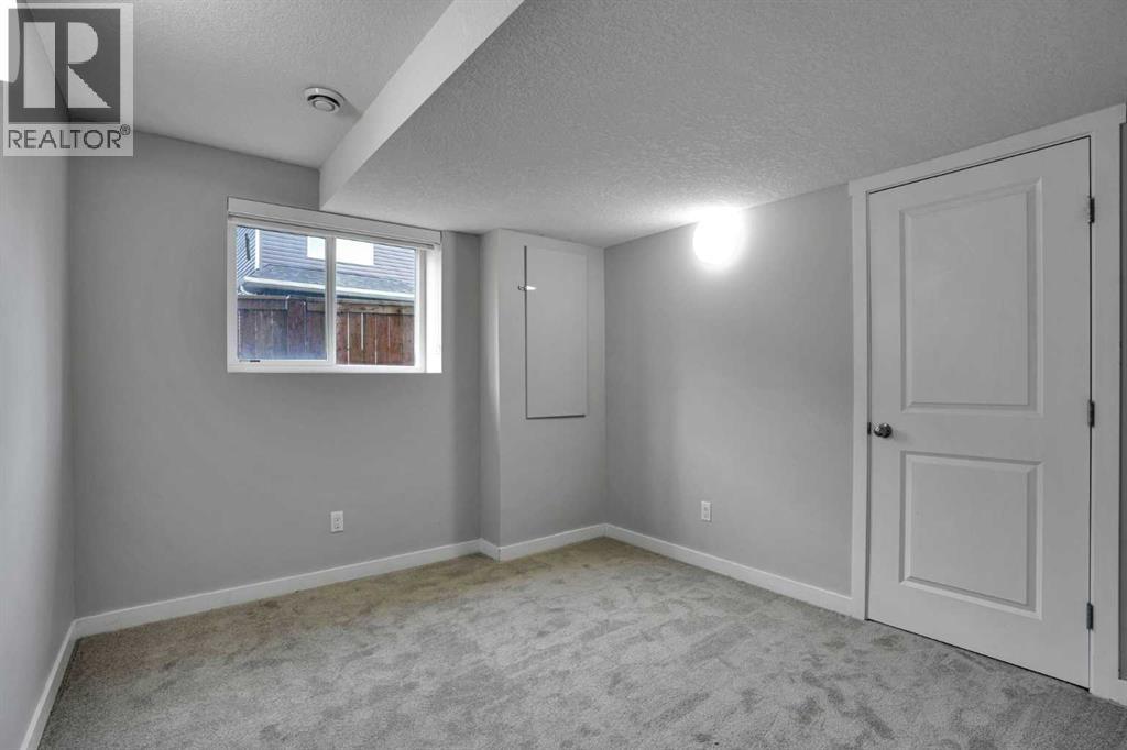 368 Nolanhurst Crescent Nw Property Photo 28