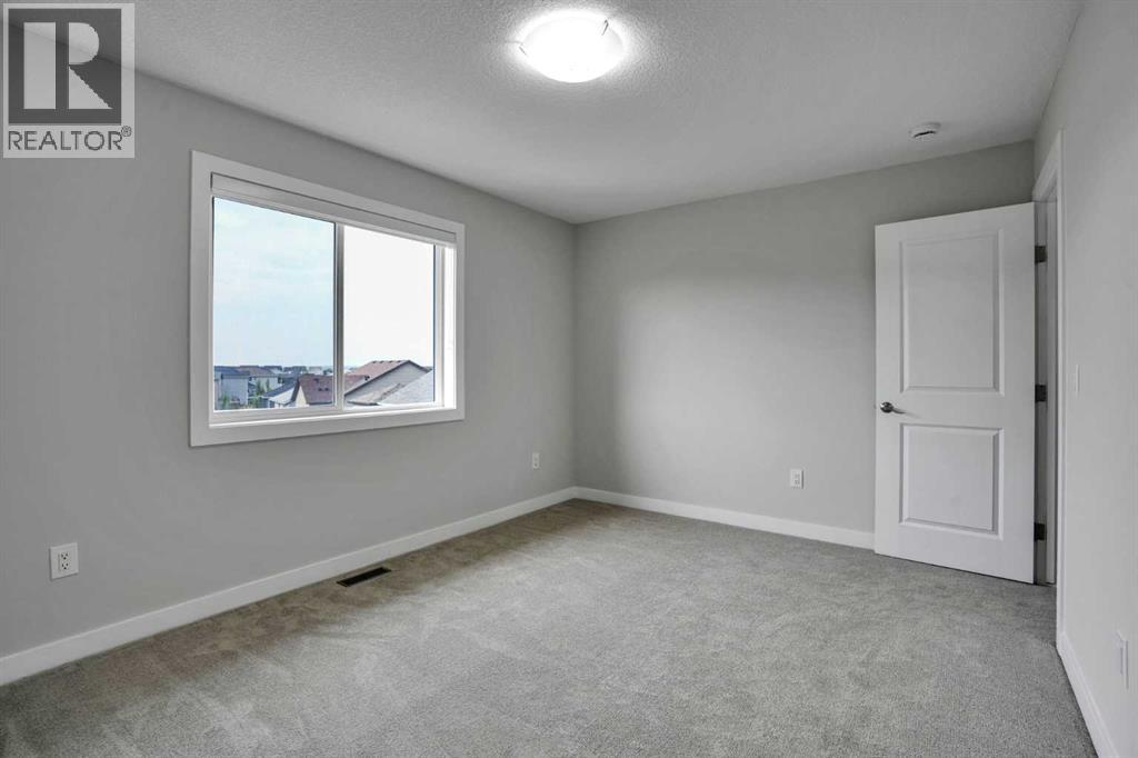 368 Nolanhurst Crescent Nw Property Photo 29