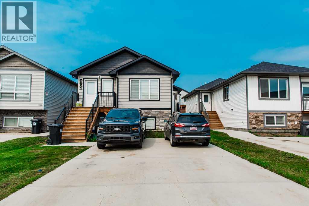 9514 112 Property Photo 2