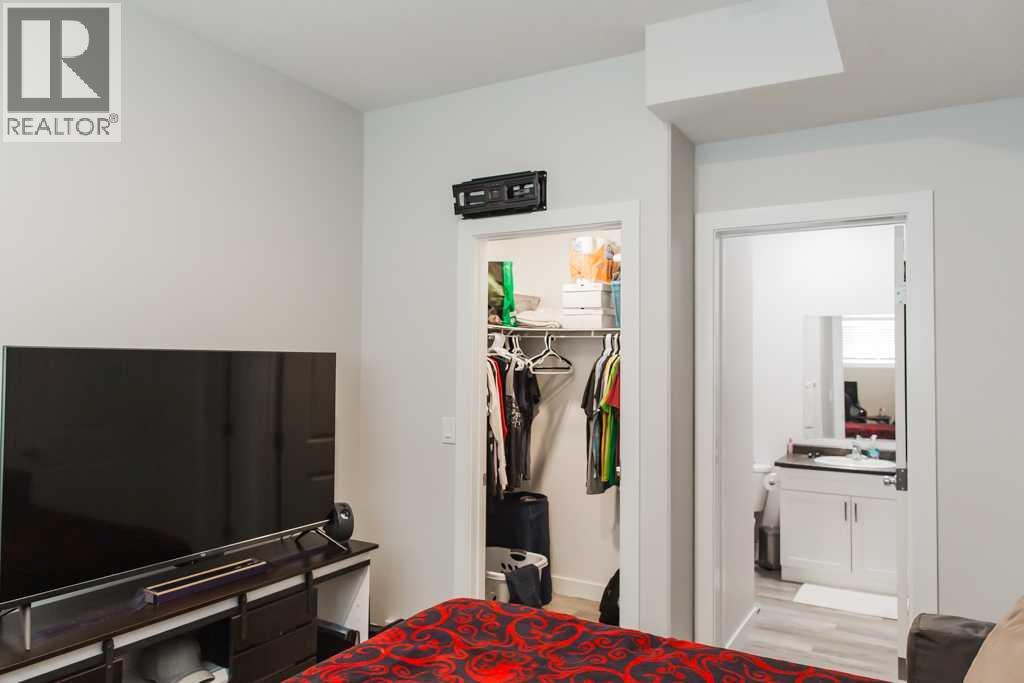 9514 112 Property Photo 18