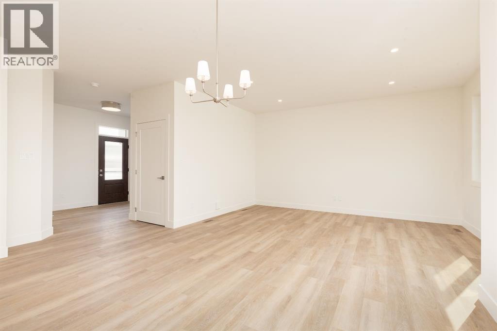558 Malahat Green W Property Photo 11