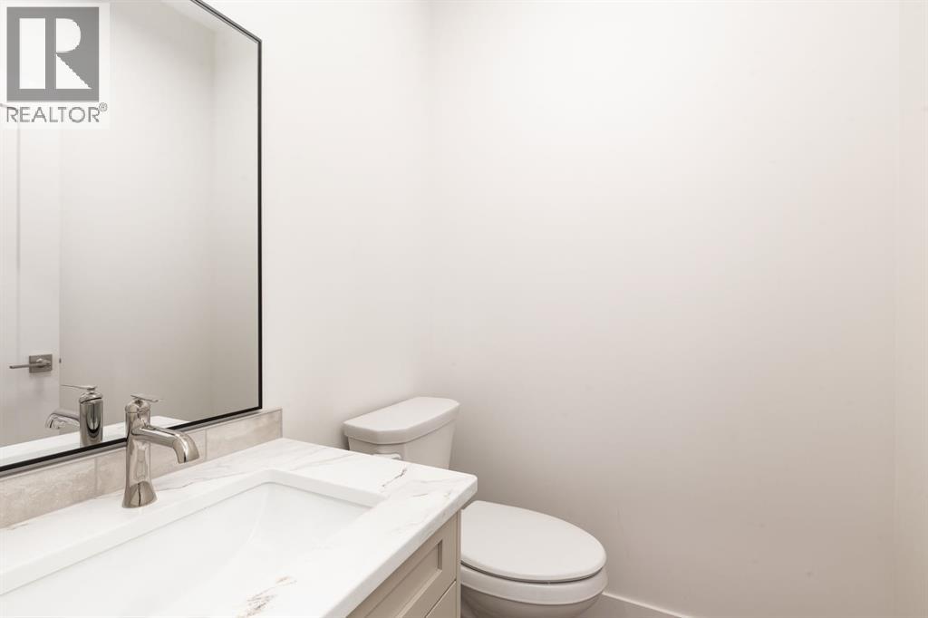 558 Malahat Green W Property Photo 14