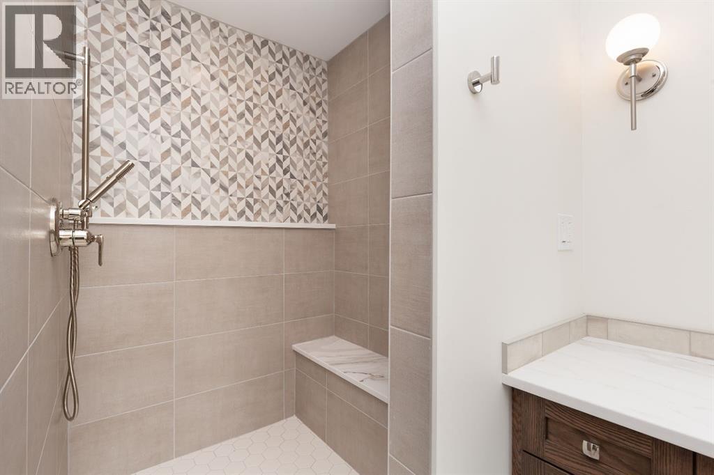 558 Malahat Green W Property Photo 20