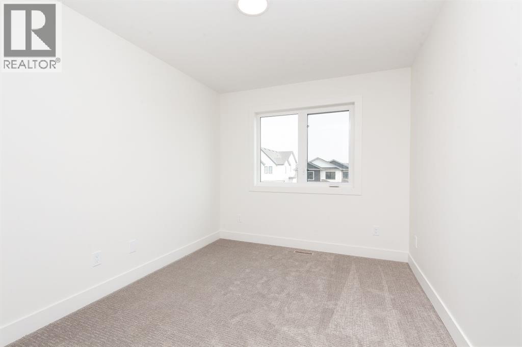 558 Malahat Green W Property Photo 21