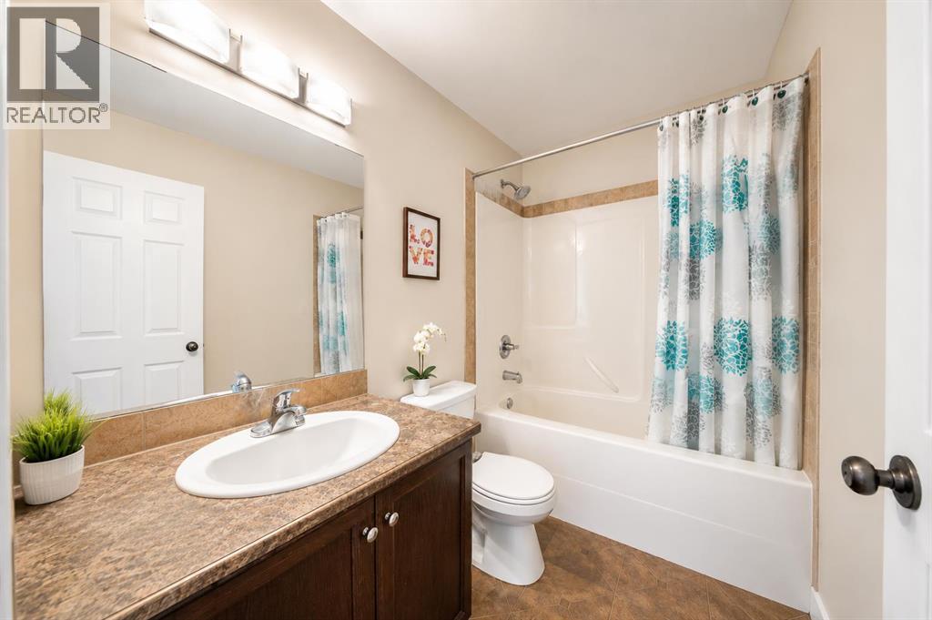 336 Kingston Drive Property Photo 9
