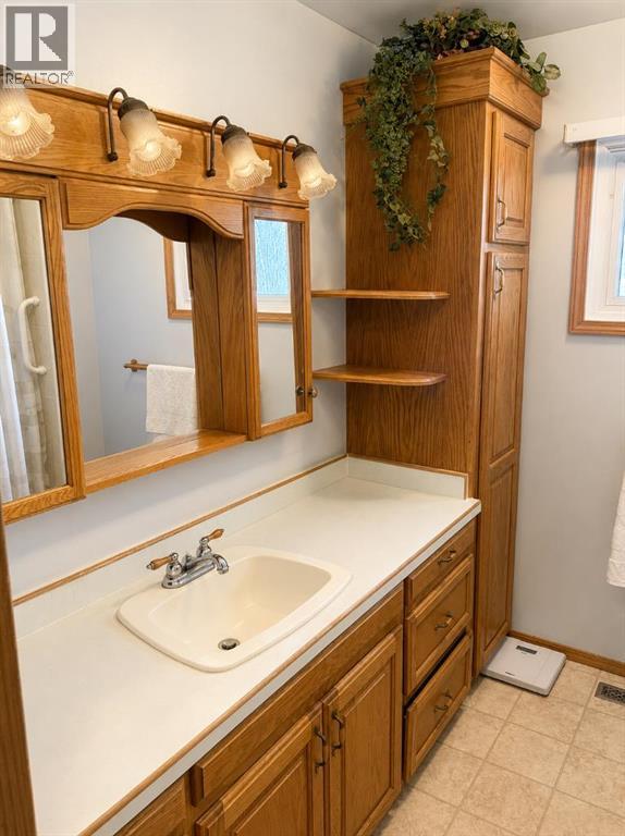 110 Howard Street Property Photo 10