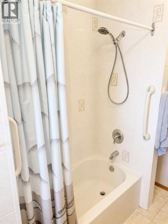 110 Howard Street Property Photo 11