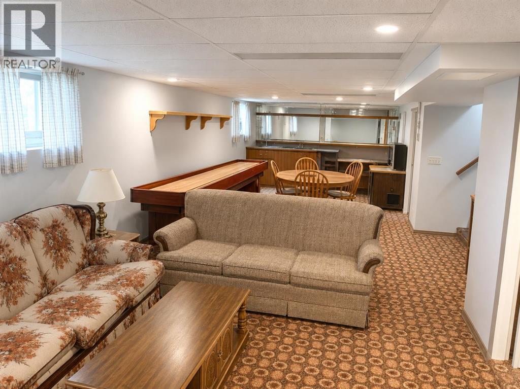 110 Howard Street Property Photo 20