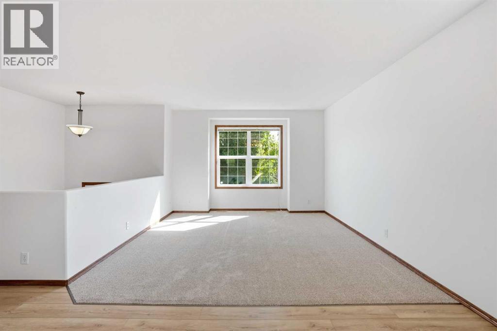 34 Keen Crescent Property Photo 6