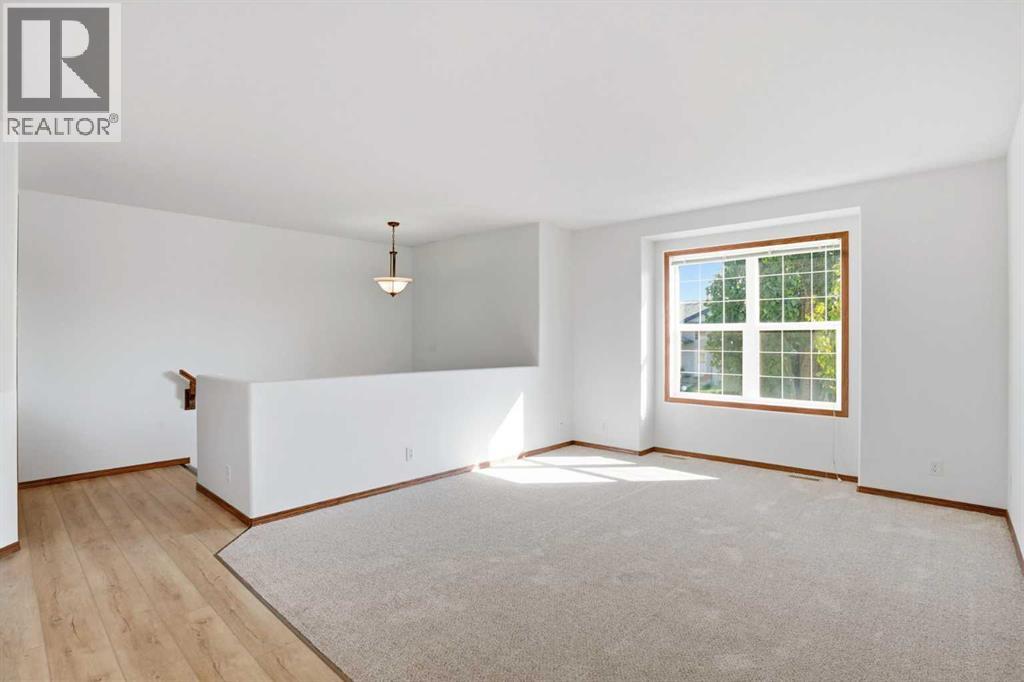 34 Keen Crescent Property Photo 7