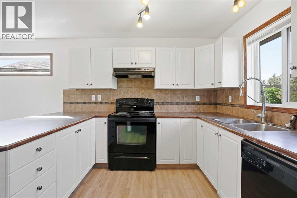 34 Keen Crescent Property Photo 12