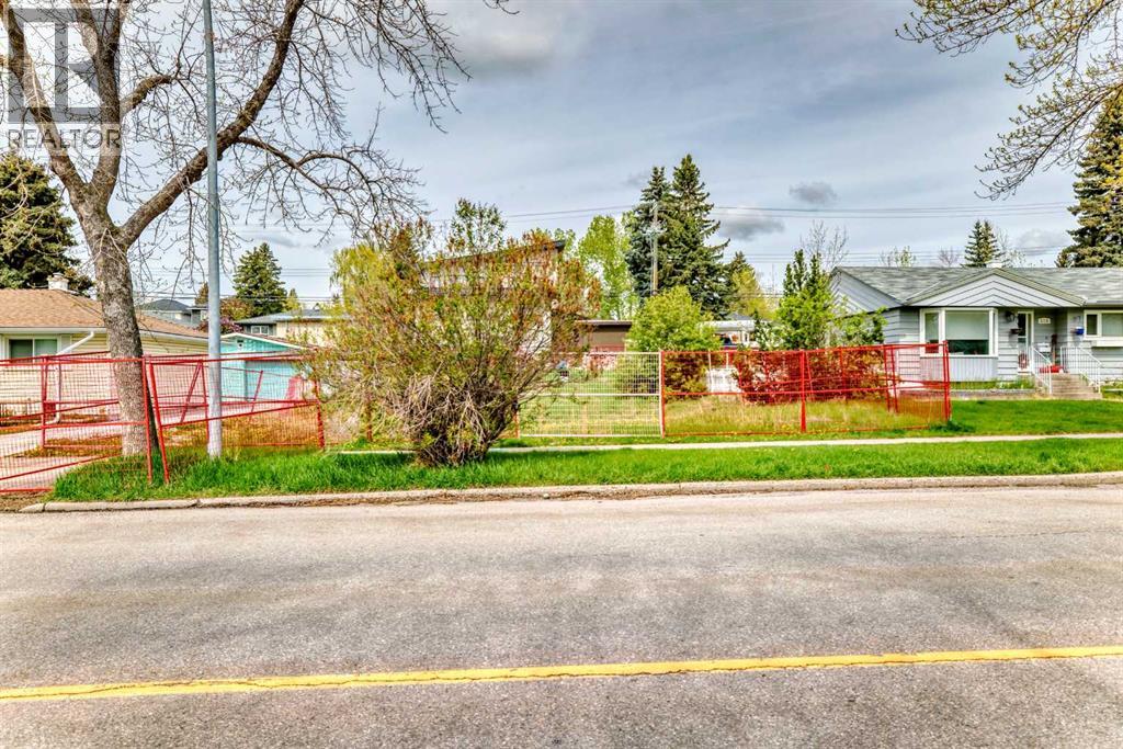 521 Northmount Drive Nw Photo de la propriété 1