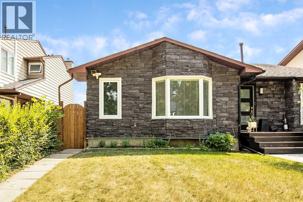 610 Strathcona Drive Sw Property Photo 1
