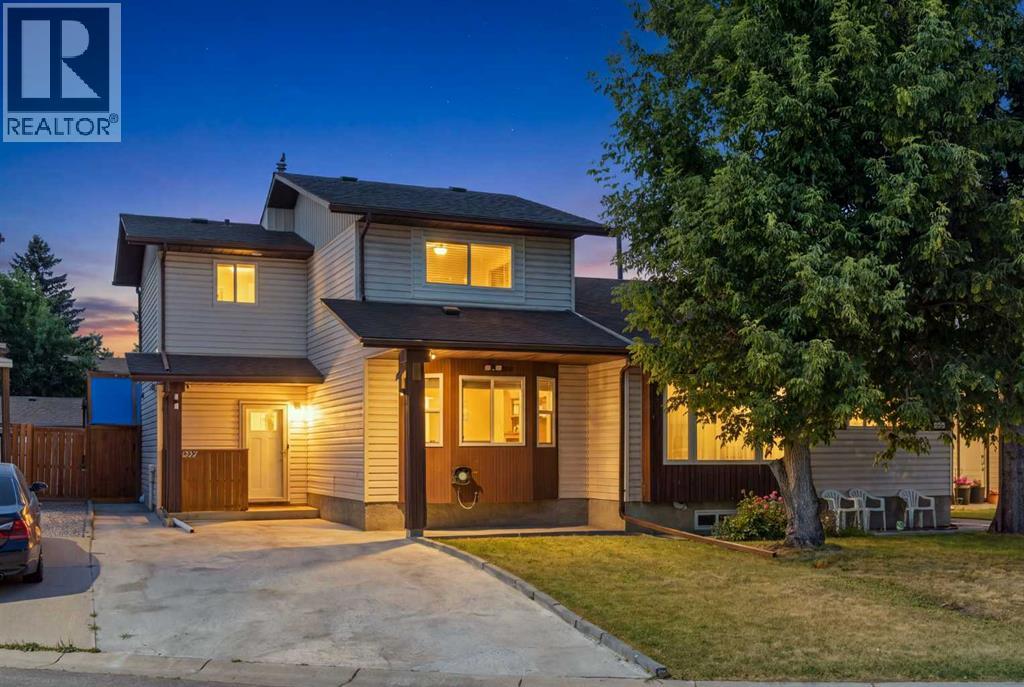 227 Abalone Place Ne Property Photo 1