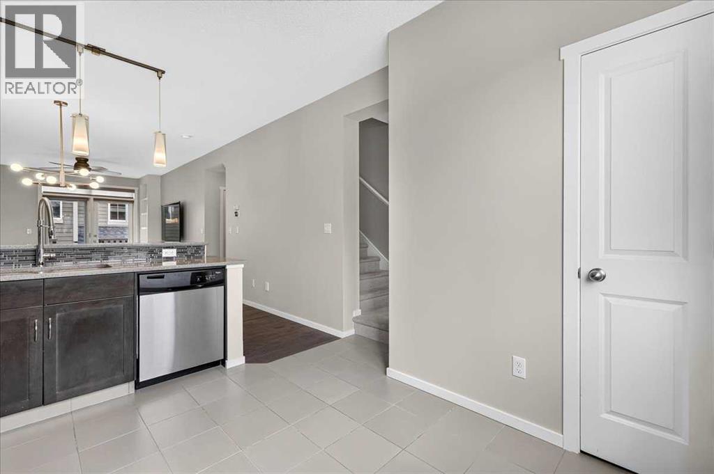 77 Kinlea Way Nw Property Photo 16