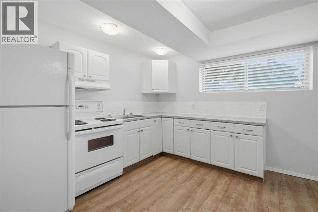 2706 46 Street Se Property Photo 14