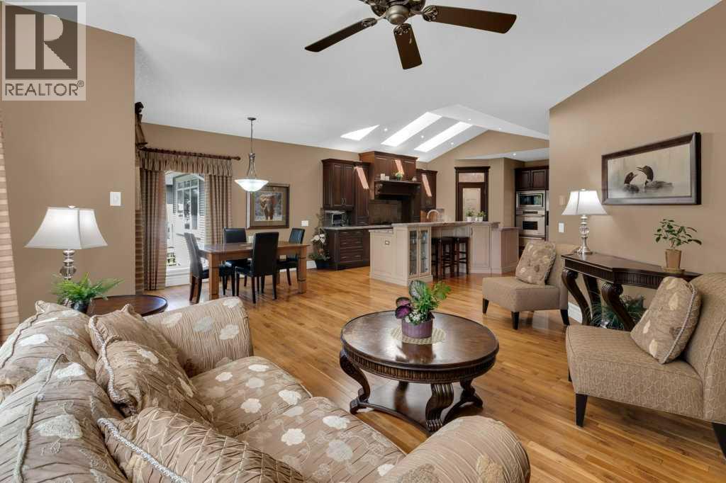 9 Tanner Close Se Property Photo 15