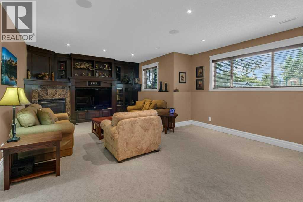 9 Tanner Close Se Property Photo 31