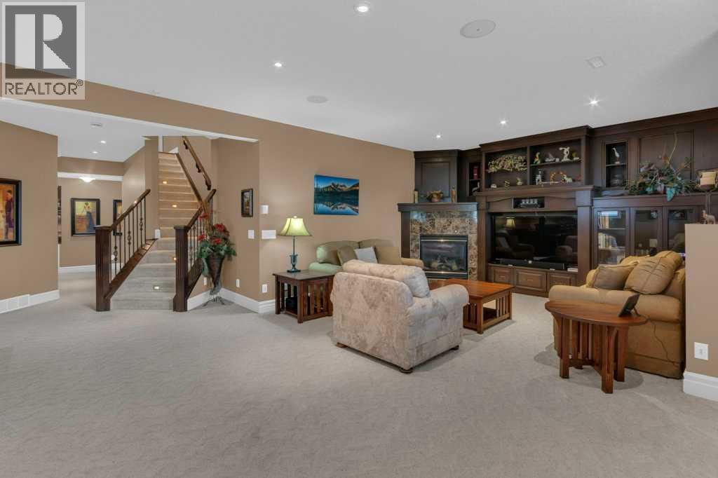 9 Tanner Close Se Property Photo 32