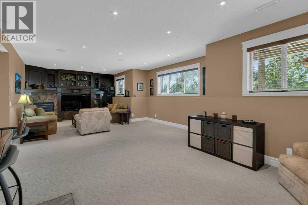 9 Tanner Close Se Property Photo 34