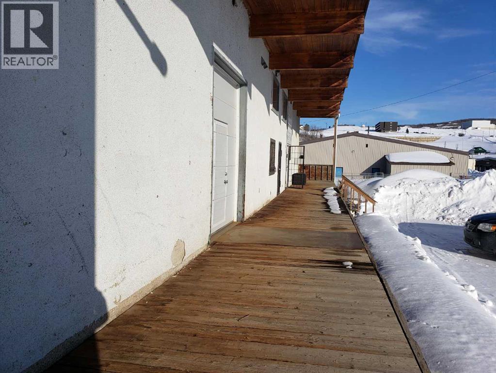 9510 90 Avenue Property Photo 5