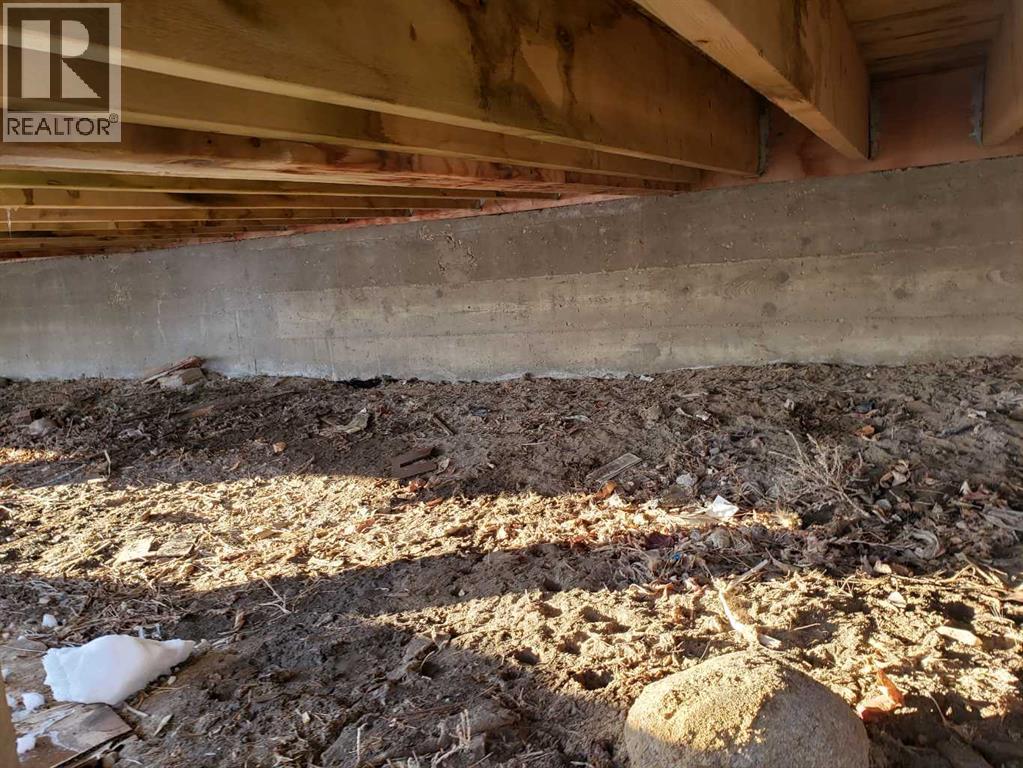 9510 90 Avenue Property Photo 7